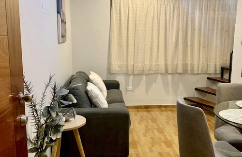Miraflores Apartment | Lovely Apartment in great location, close to shopping, parks, beaches and more!