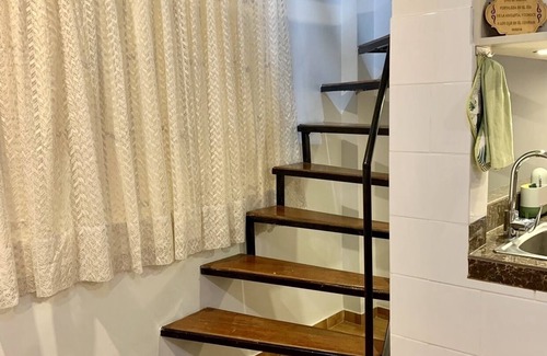 Miraflores Apartment | Lovely Apartment in great location, close to shopping, parks, beaches and more!