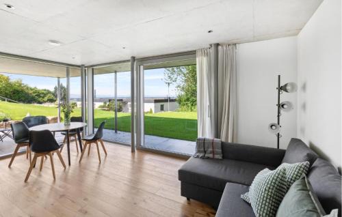 Bechlingen Apartment | Lovely Apartment In Tettnang With Wifi