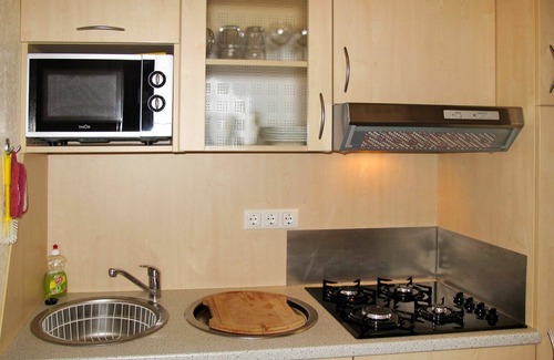 Bad Emstal House | Lovely apartment in villa for 4 guests with pool, WIFI, TV, terrace and pets allowed