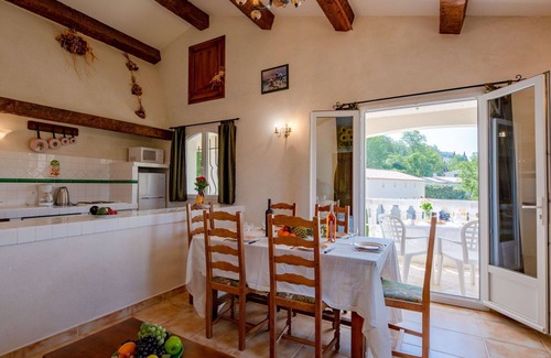 Bauduen Villa | Lovely apartment in villa for 6 guests with WIFI, TV, balcony, pets allowed and panoramic view