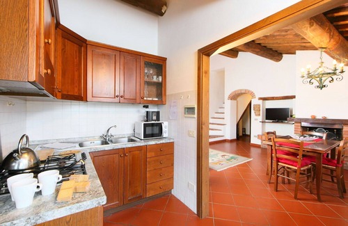 Rapolano Terme Villa | Lovely apartment in villa for 5 guests with pool, WIFI, TV and patio