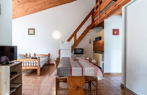 Sagone House | Lovely apartment in villa for 6 people with TV, terrace and pets allowed