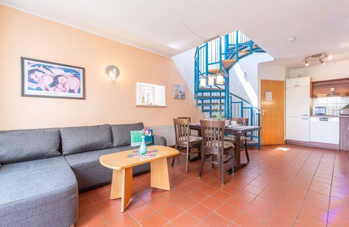 Zandt House | Lovely apartment in villa for 6 guests with WIFI, TV, terrace, pets allowed and parking