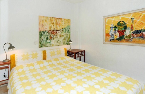 Vence Villa | Lovely apartment in villa for 4 guests with pool, WIFI, TV, terrace, pets allowed and parking