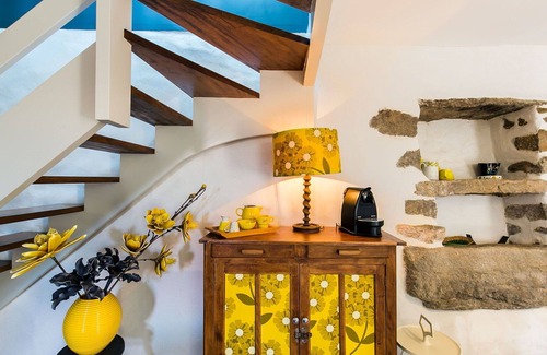 Tregunc House | Lovely apartment in villa for 4 people with WIFI, TV, terrace and parking