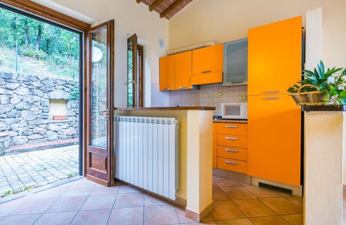 San Baronto Apartment | Lovely apartment for 2 guests with WIFI, pool, TV, terrace, pets allowed and panoramic view