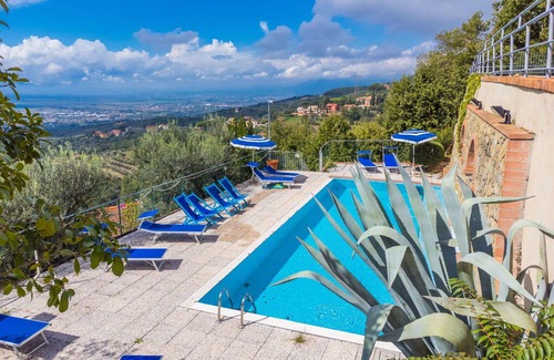 San Baronto Apartment | Lovely apartment for 2 guests with WIFI, pool, TV, terrace, pets allowed and panoramic view