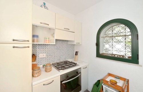 Lacco Ameno Villa | Lovely apartment near San Montano Bay and Negombo Thermal Park