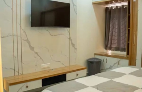 Hyderabad Apartment | Lovely apartment with AC in vibrant Hyderabad