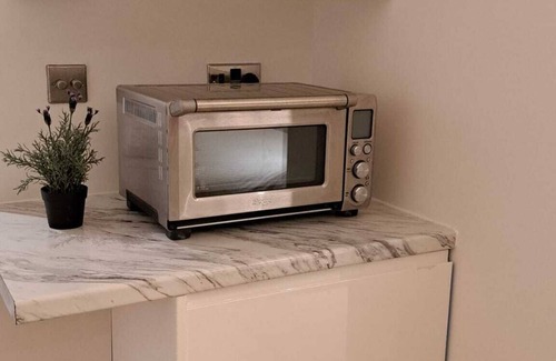 Queenstown Apartment | Lovely Battersea Park Studio Apartment - 3 mins from Battersea Power Station