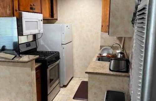 Del Rey Apartment | Lovely Berryman Ave Apartment