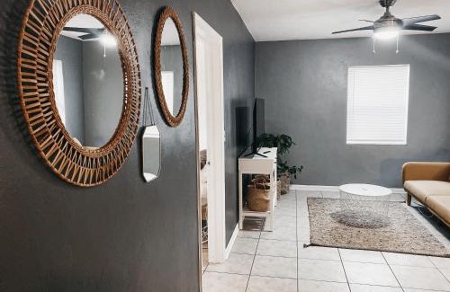 South Middle River Apartment | Lovely Bohemian Apartment