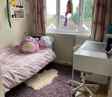 Portslade House | Lovely Bright House close to Brighton