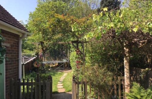 Portslade House | Lovely Bright House close to Brighton