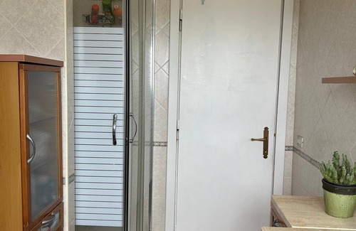 Ciampino House | Lovely bright little room