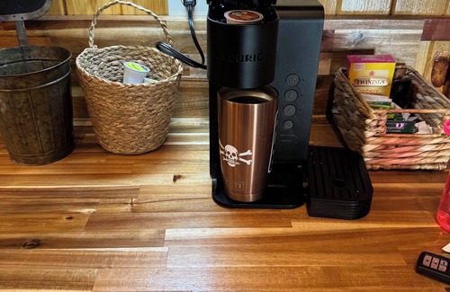 Shelbyville Cabin | Lovely cabin with AC in charming ShelbyvillenClose to Lake Toledo Bend.