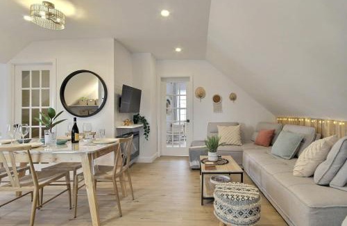 Quartier 5-4 Apartment | Lovely Calm Boho Spa & Sauna