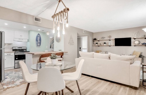 Saint Augustine Shores Condo | Lovely condo with pools, tennis, central AC, & washer/dryer - snowbird-friendly