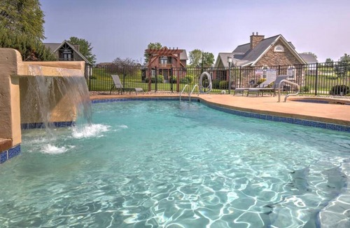 Millersburg Cottage | Lovely Cottage W/Jacuzzi & Fireplace