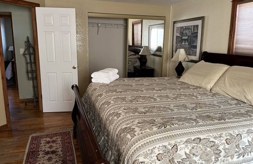 Redmond House | Lovely County Fair Getaway Home