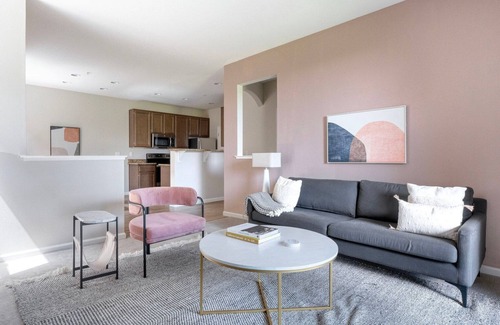 Sunnyvale West Apartment | Lovely Cupertino 1BR w/A/C, Gym & W/D, nr Shops, by Blueground