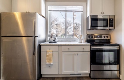 Cody Cottage | Lovely DOWNTOWN CODY: Salsbury Corner Cottage