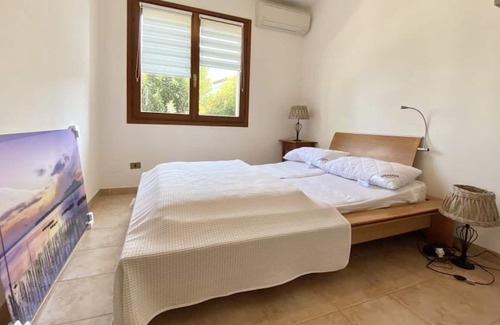 Isola Albarella Villa | Lovely Duplex Villa with swimming pool and golf court view