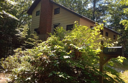Bridgton House | Lovely Fall Foliage: Home on Moose Pond in Bridgton