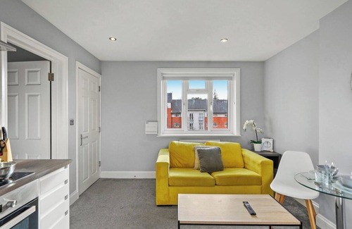 Maidstone Apartment | Lovely Flat in Maidstone - Sleeps 3