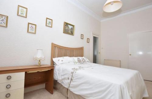 Gourock Apartment | Lovely flat overlooking the Clyde