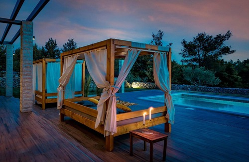 Sibenik House | Lovely home in Dubrava kod Sibenika