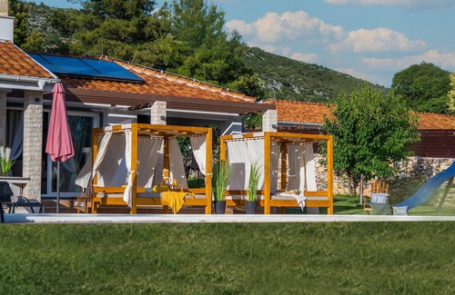 Sibenik House | Lovely home in Dubrava kod Sibenika
