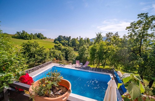 Karlovac House | Lovely home in Cerovac Vukmanicki