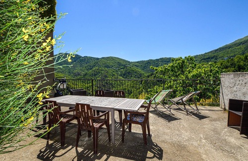 Carcheto-Brustico House | Lovely home in CARCHETO BRUSTICO