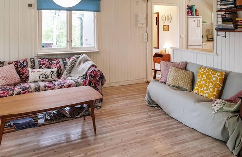 Arsta Havsbad House | Lovely home in årsta havsbad with WiFi