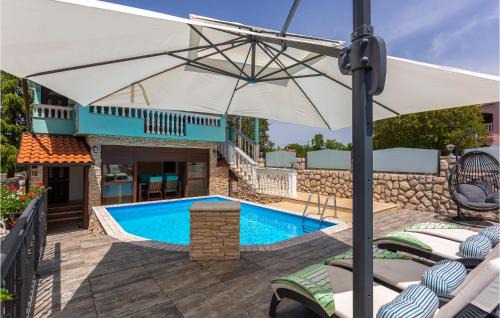 Gabonjin House | Lovely Home In Gabonjin With Kitchen