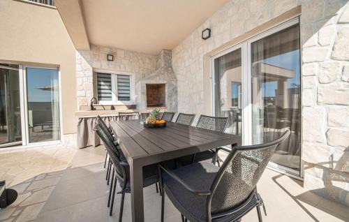 Jakisnica House | Lovely Home In Jakisnica