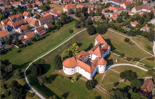 Varazdinske Toplice House | Lovely Home In Lestakovec With Kitchen