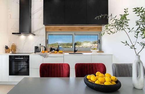 Novalja House | Lovely home in Novalja with WiFi