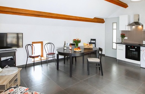 Privas House | Lovely home in Privas with sauna