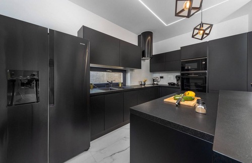 Banjol House | Lovely home in Rab with WiFi