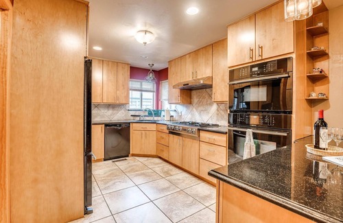 Wilemans Belle Isle House | Lovely home with back yard & deck near Penn Square Mall Dog Friendly!