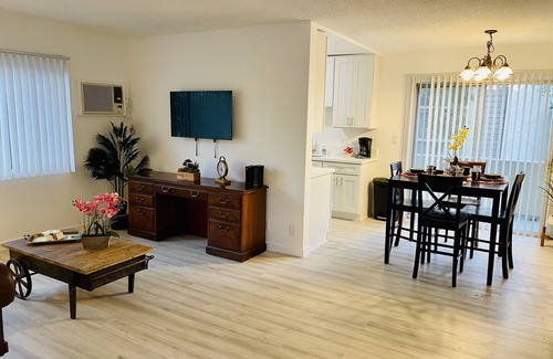 Sawtelle Apartment | Lovely, huge remodeled 1bd in West LA-SMC,UCLA,SM Beach