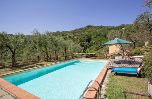 Gugliano Villa | Lovely apartment in villa with pool, WIFI, TV, patio and pets allowed, close to Lucca