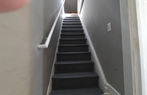 Des Moines Apartment | Lovely King Bed Loft near Downtown, free parking