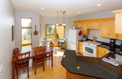 Tofte House | Lovely Lake Superior Waterfront Townhome, North Shore of MN.