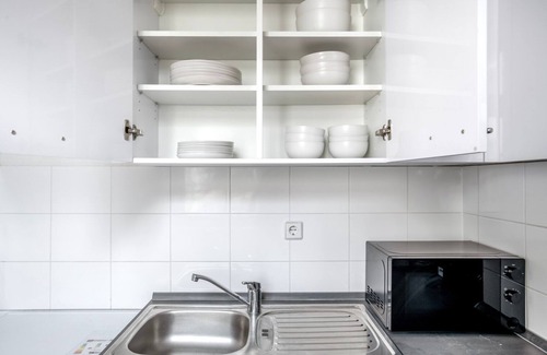 Friedrichshain Apartment | Lovely Landstraße 2BR w/Elevator & Playglound, Calm Area, by Blueground