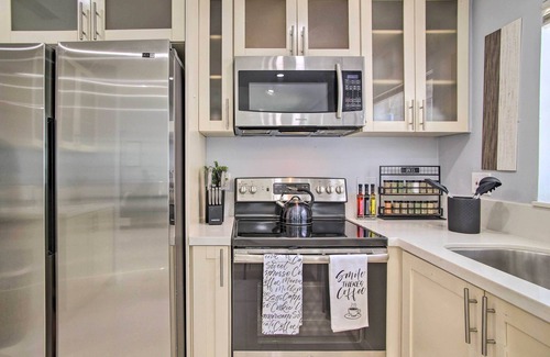 Lauderhill House | Lovely Lauderhill Retreat < 12 Mi to Beach!