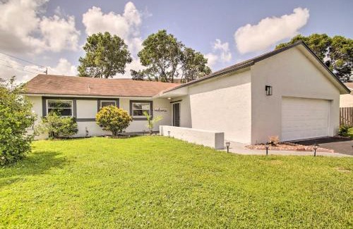 Lauderhill House | Lovely Lauderhill Retreat Less Than 12 Mi to Beach!